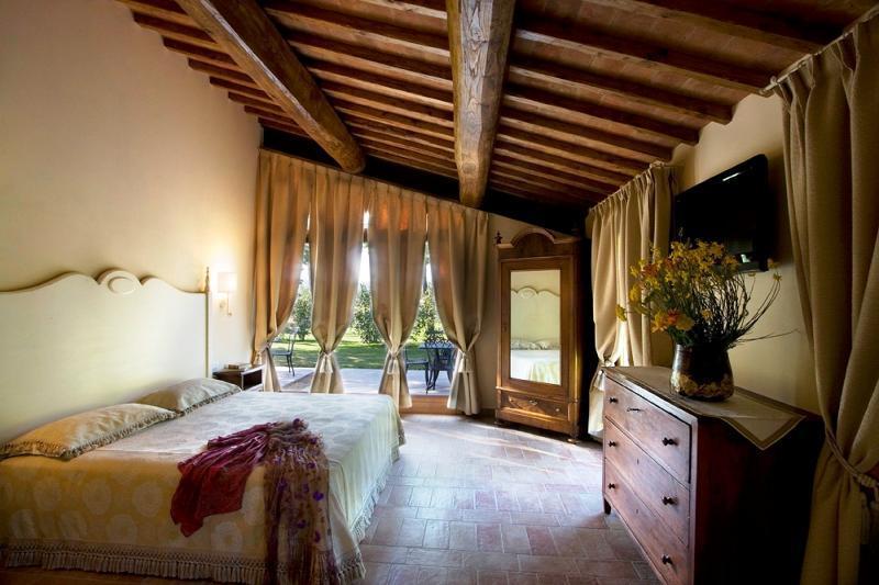 บอร์โก ซาน เบเนเดตโต เกสท์เฮาส์ Guest House มอนตาโยเน ภายนอก รูปภาพ