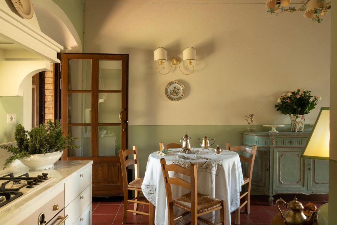 บอร์โก ซาน เบเนเดตโต เกสท์เฮาส์ Guest House มอนตาโยเน ภายนอก รูปภาพ
