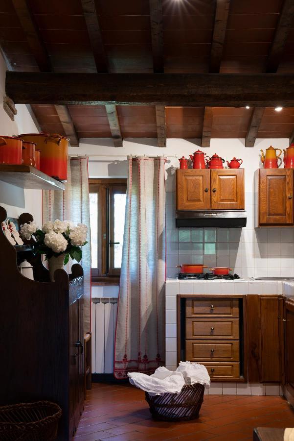 บอร์โก ซาน เบเนเดตโต เกสท์เฮาส์ Guest House มอนตาโยเน ภายนอก รูปภาพ